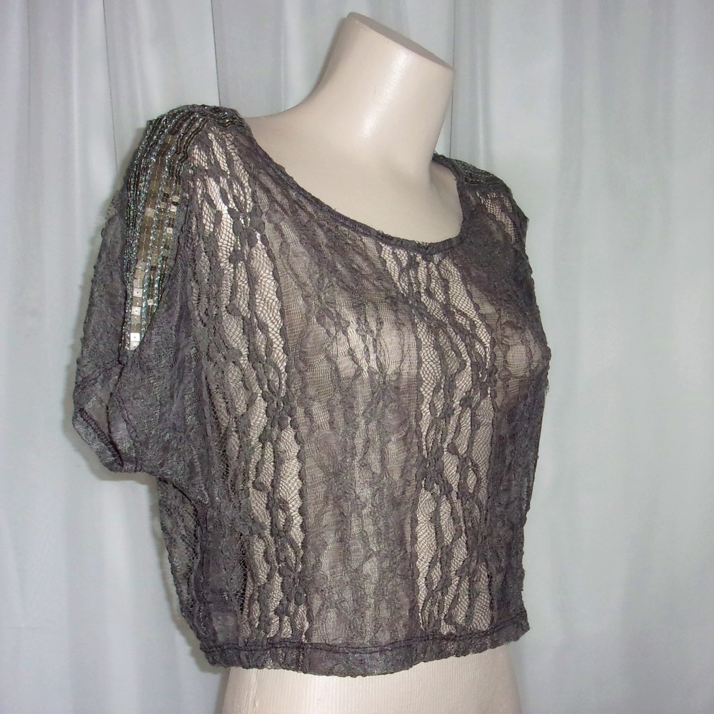Lush Lace Cropped Cover Layer Top Sequins Womens M